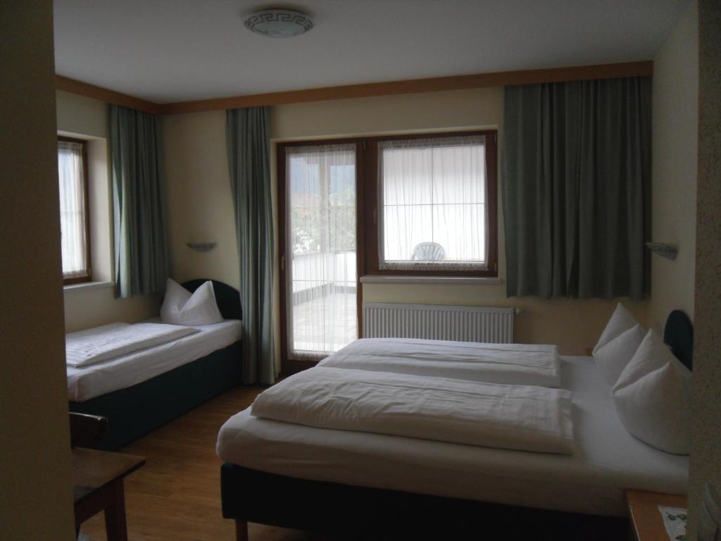 Hotel Walchenhof Mayrhofen Habitación foto