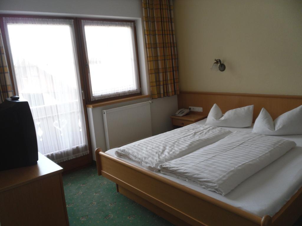 Hotel Walchenhof Mayrhofen Habitación foto