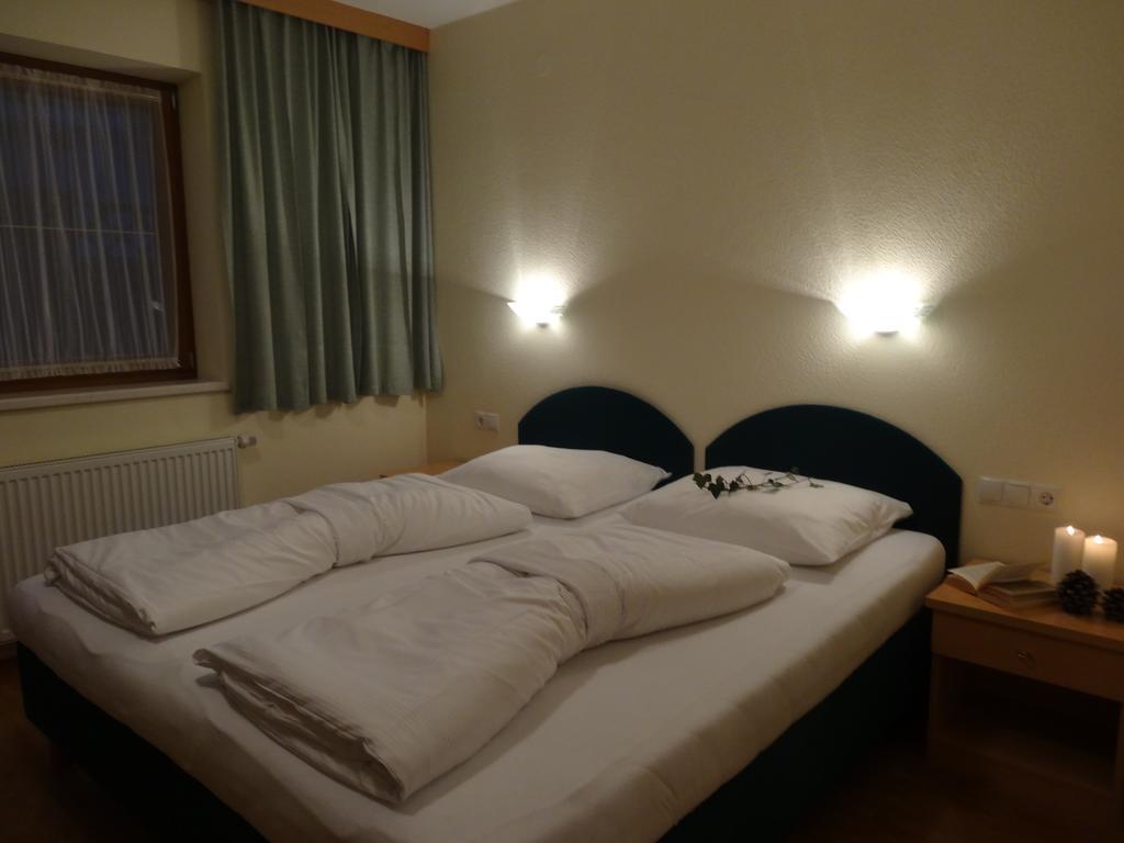 Hotel Walchenhof Mayrhofen Habitación foto