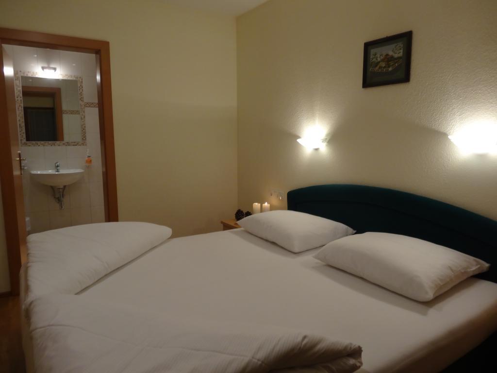 Hotel Walchenhof Mayrhofen Habitación foto