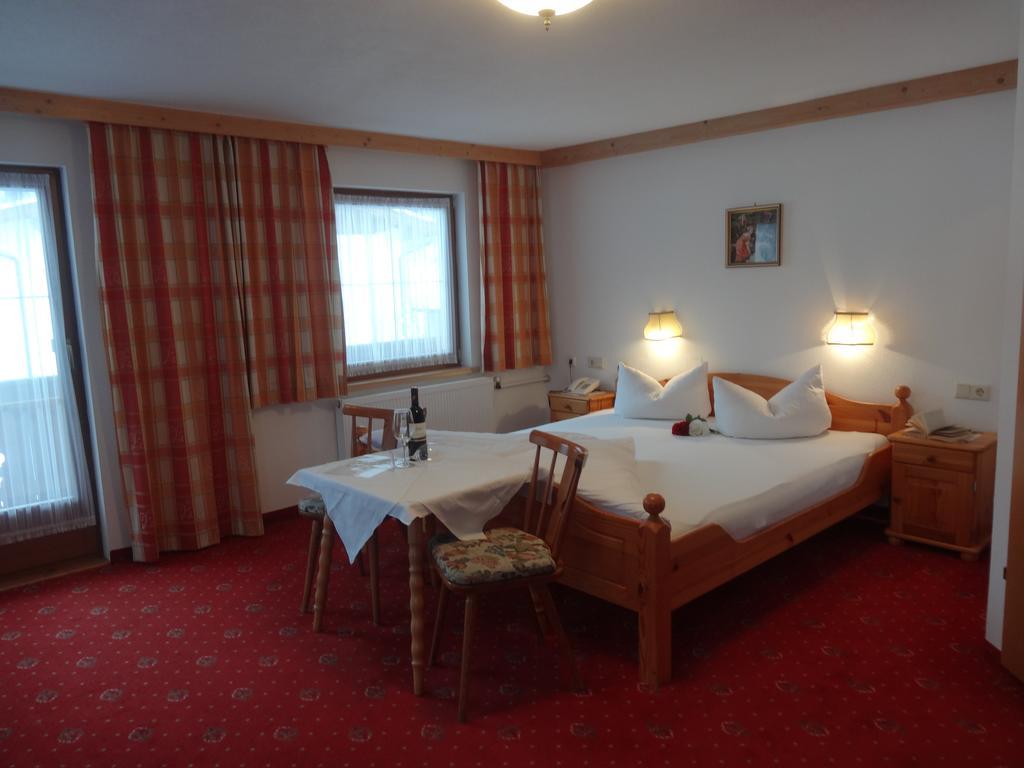 Hotel Walchenhof Mayrhofen Habitación foto